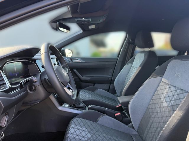 Taigo R-Line 1.0 TSI Apple CarPlay DAB