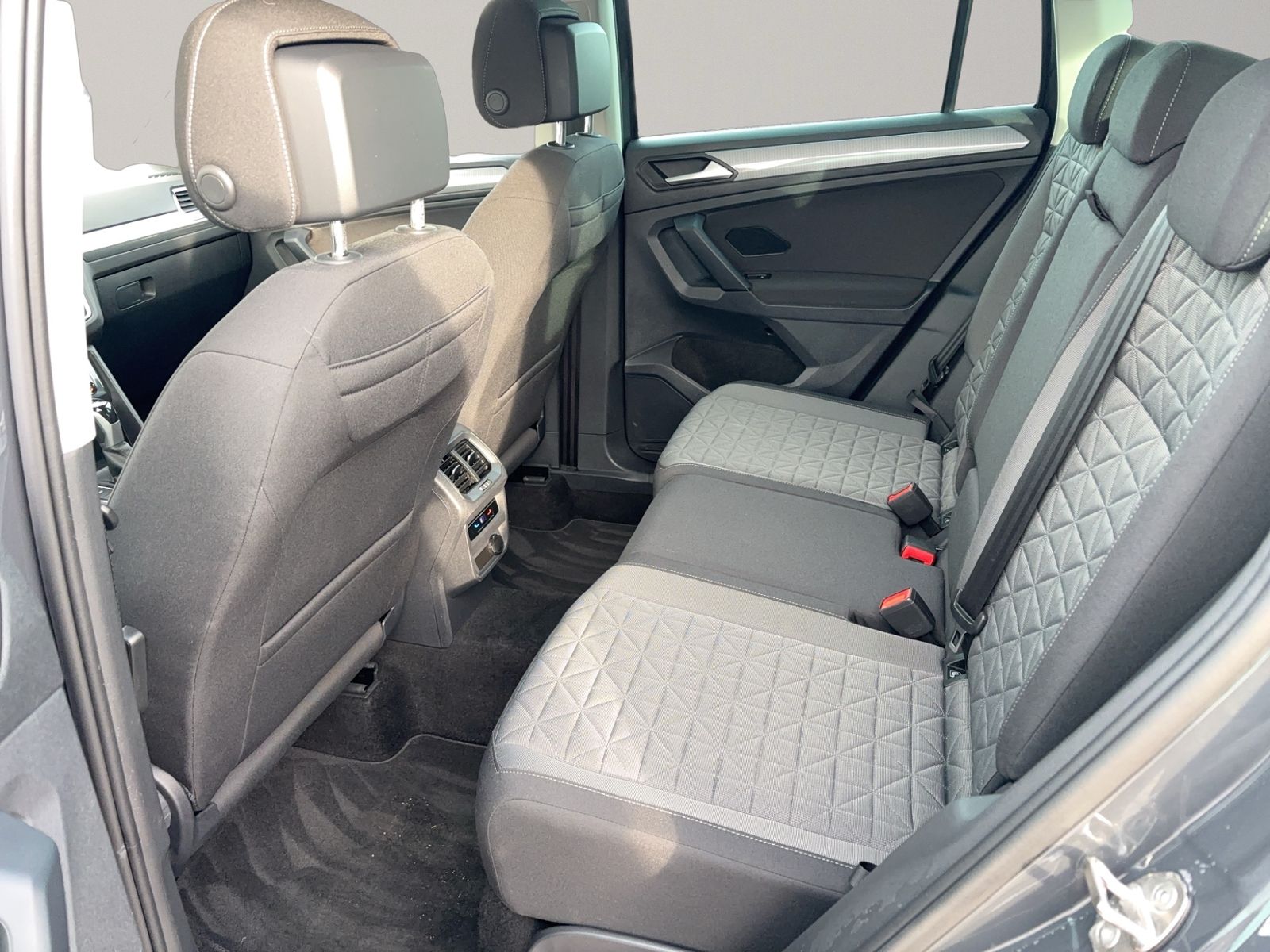 Tiguan 1.5 TSI Life, AHK, Navi Discover, Busines