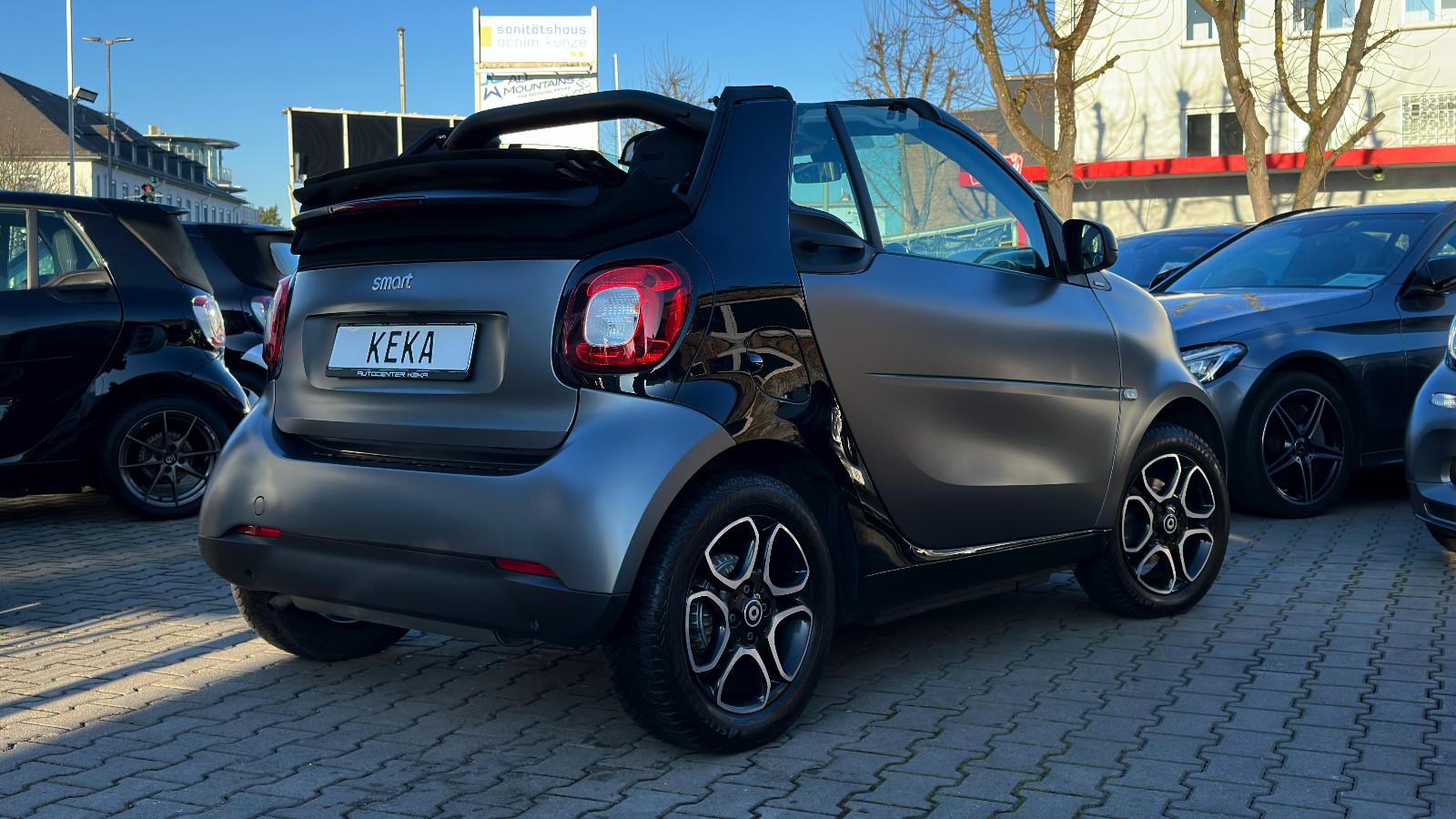 Smart Cabrio DCT TITANIA MATT & BLACK EDITION!