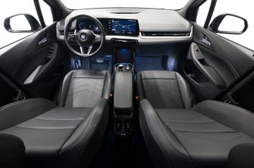 BMW 218d Active Tourer Widscreen RFK AHK 1.Hand
