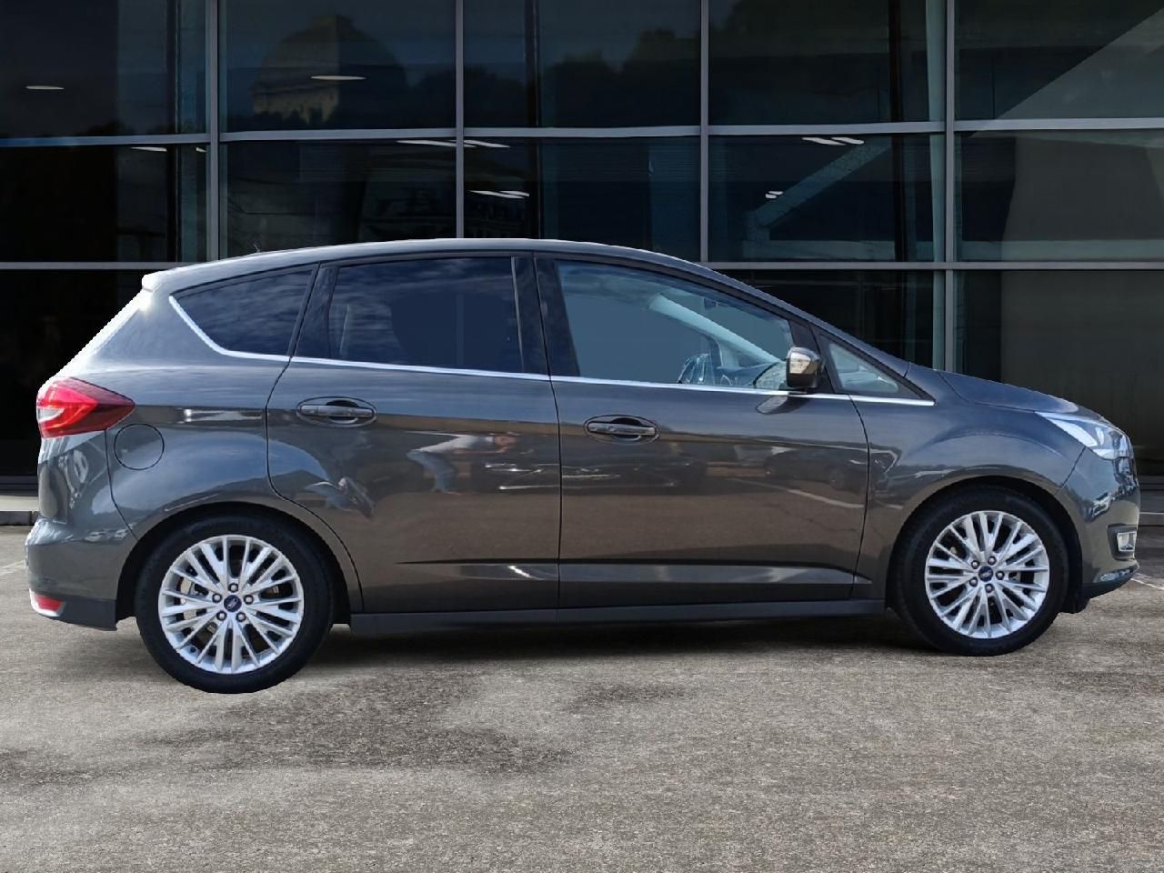 Fahrzeugabbildung Ford C-MAX Titanium