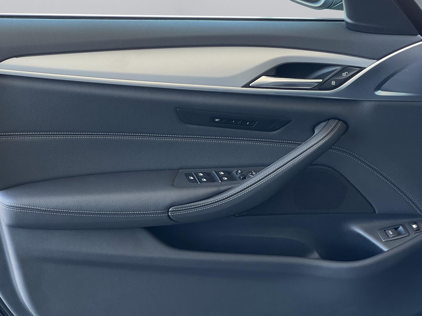 BMW 530e Touring Laser RFK HUD Pano Keyless