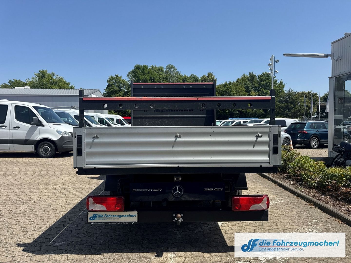 Fahrzeugabbildung Mercedes-Benz Sprinter Pritsche DoKa 316 CDi L3 AHK 3,5t Kamer