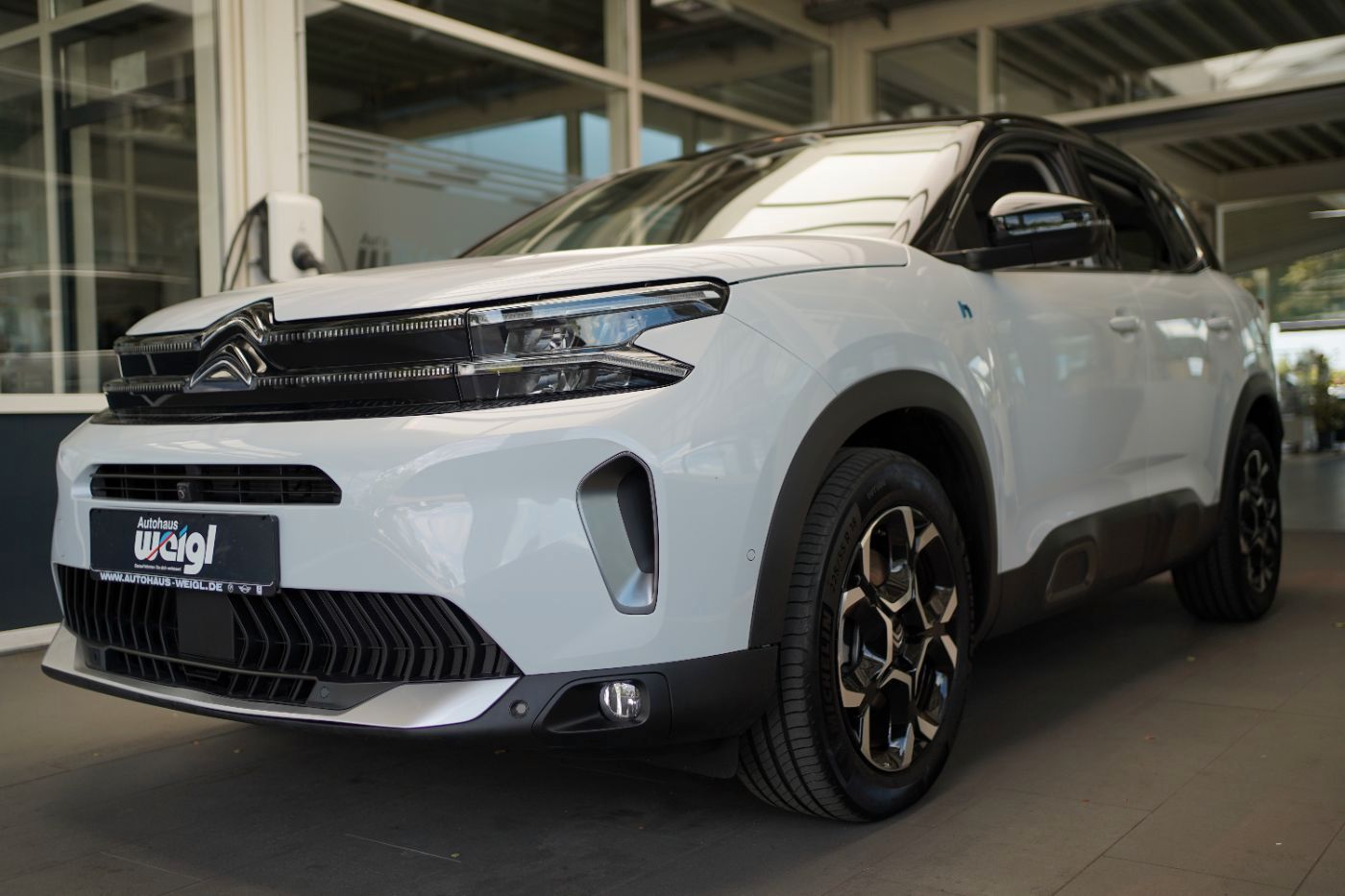 Fahrzeugabbildung Citroën C5 Aircross Hybrid 180 EAT8 Max Automatik Navi