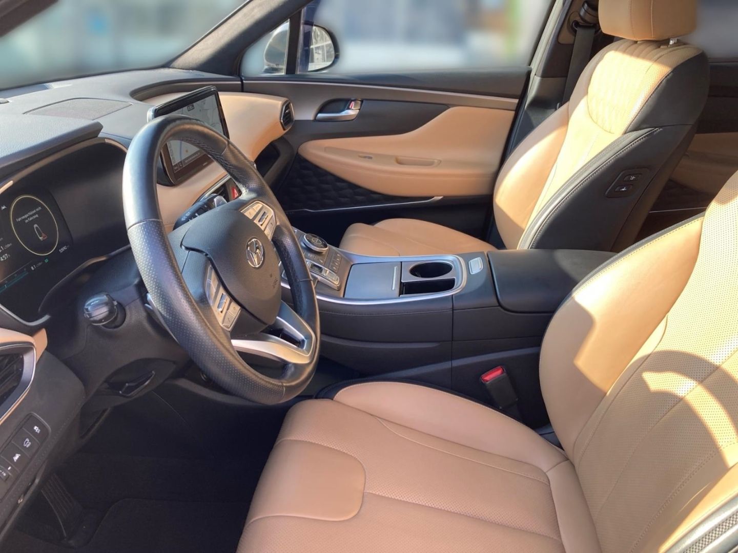 Fahrzeugabbildung Hyundai SANTA FE Signature Plug-In Hybrid 4WD, AHK El. P