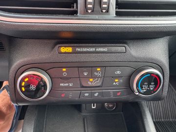 Ford Focus - 11