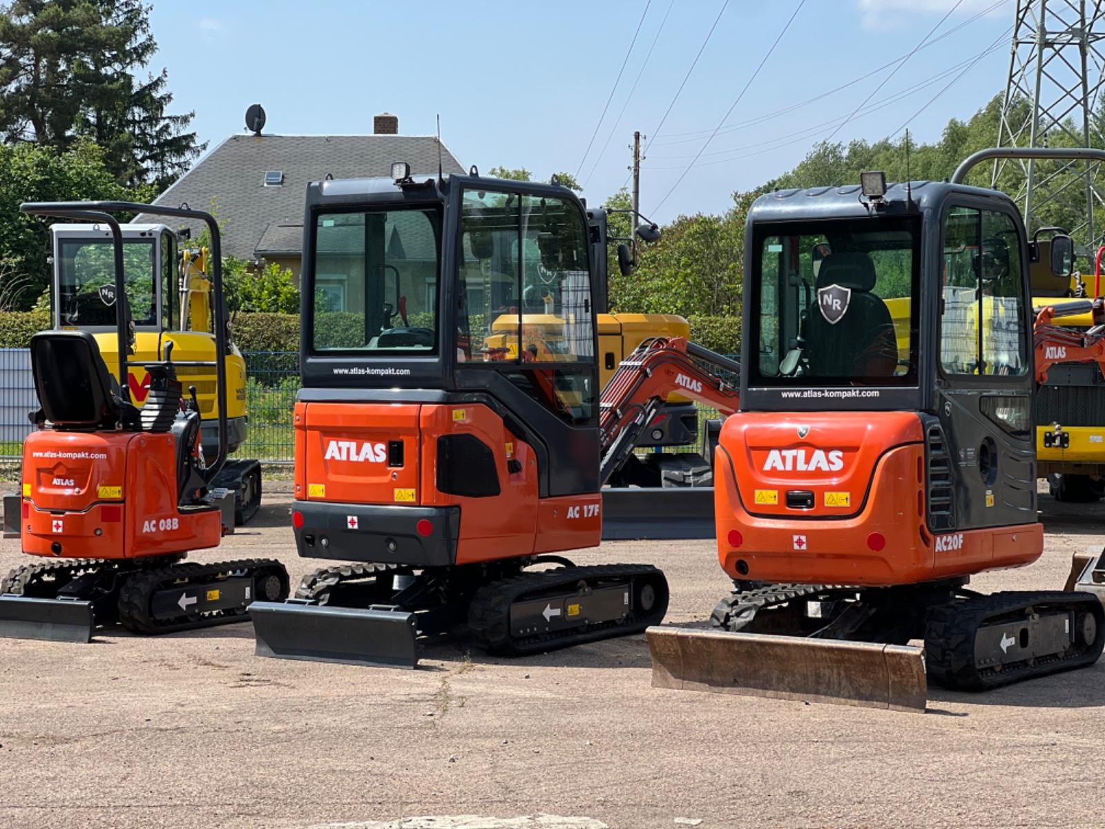Atlas AC 17 F , 1 x SW, Telefahrw., AC18, 1.780kg NEU