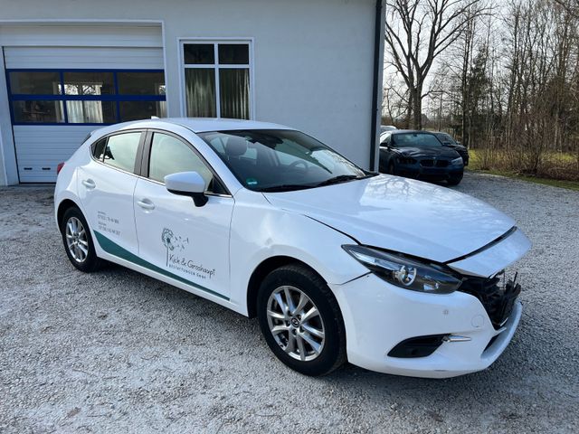 Mazda 3 Lim. Center-Line