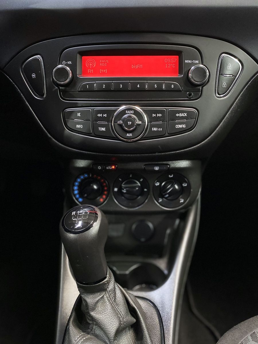 Fahrzeugabbildung Opel Corsa Selection