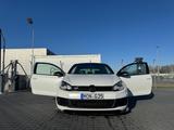 Volkswagen Golf 2.0 TSI GTI Adidas GTI - Volkswagen Golf: GTI Adidas