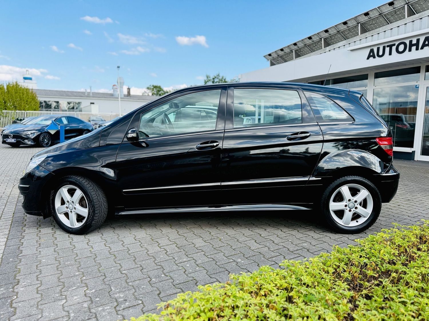 Fahrzeugabbildung Mercedes-Benz B 180 CDI Navi, PTS, AHK abn., Sitzheizung, Chro