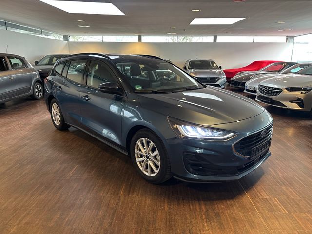 Fahrzeugabbildung Ford Focus 1,5 EcoBlue 88kW Cool & Connect Turnier