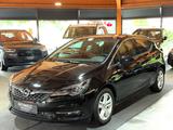 Opel Astra K Ultimate OPC LED-NAVI-LEDER-AHK-KAMERA - Opel Astra: Schwarz