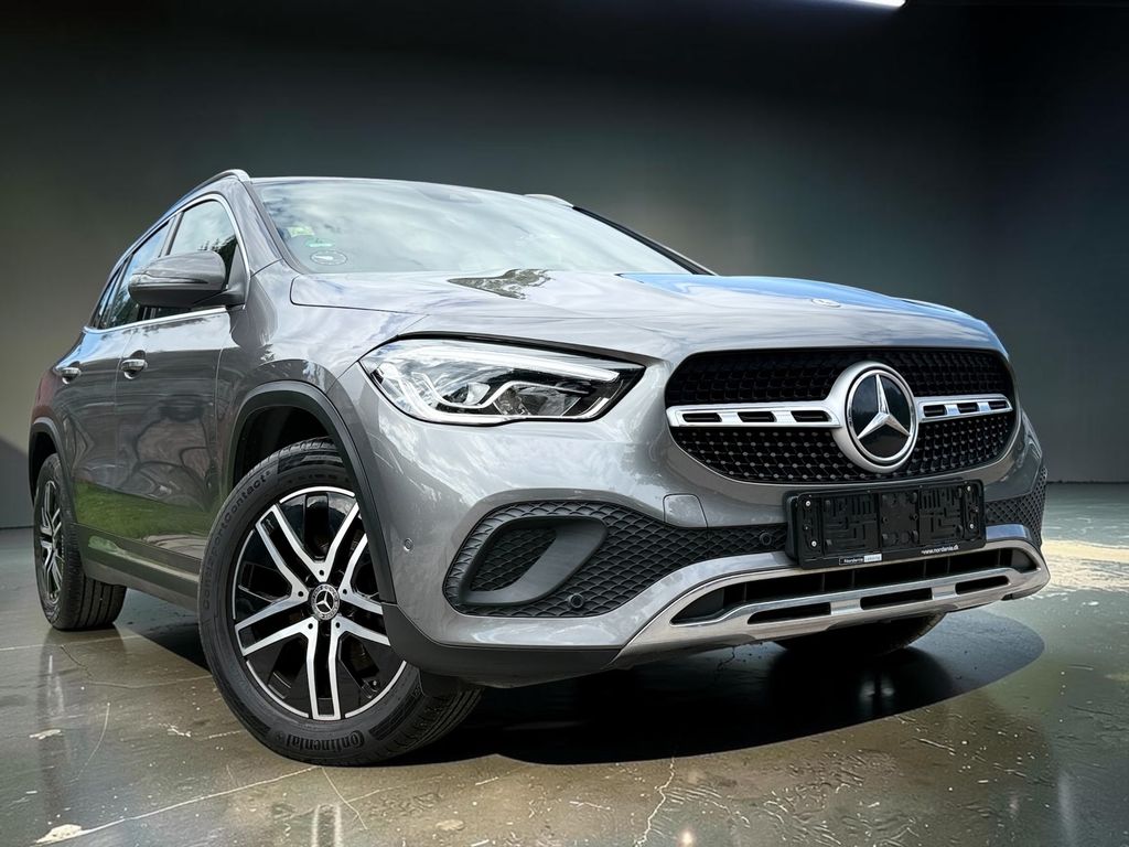 Image of Mercedes-Benz GLA 200