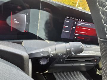 Bild 20 Opel Astra GS AT/NAVI/SHZ+LHZ/PDC vo+hi+360/ACC