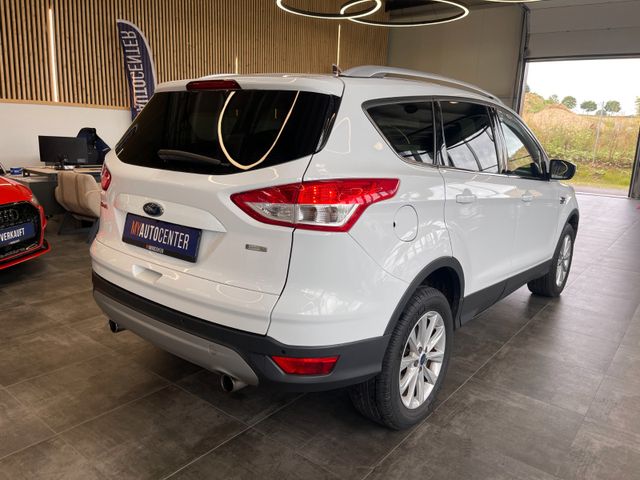 Ford Kuga Titanium EcoBoost *4x4*KAMERA*AHK*TOUCH*