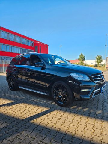 Mercedes-Benz ML 350 AMG-LINE