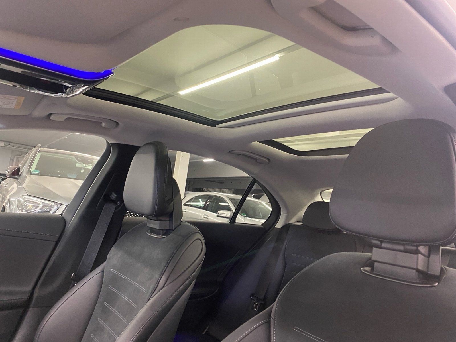 Fahrzeugabbildung Mercedes-Benz C 300 d AMG*Pano*Burm*Distro*Totwink*360*Digital