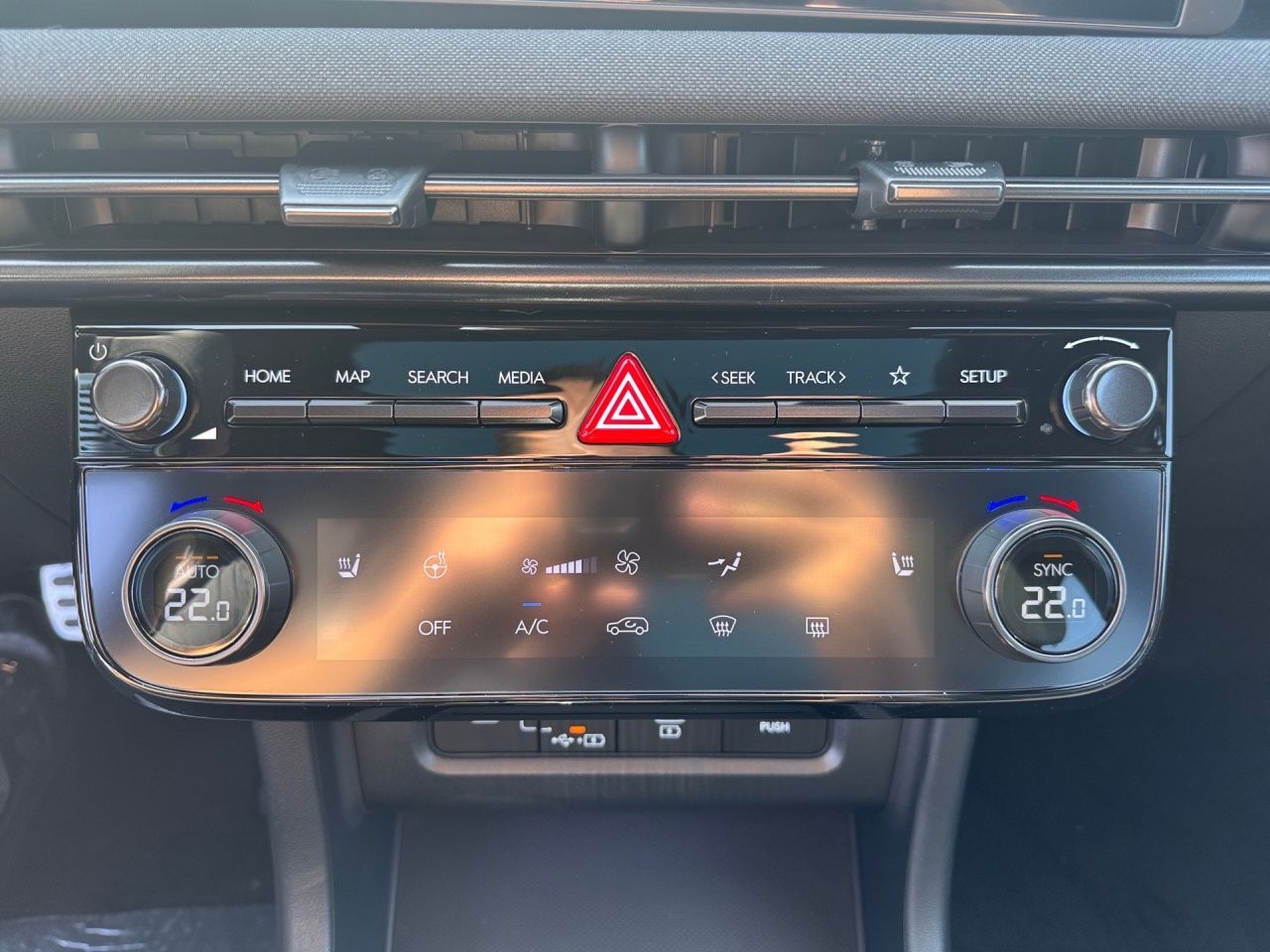 Fahrzeugabbildung Hyundai TUCSON N-LINE PANO*LED*4xSHZ*SCC*LHZ*NAVI*KEYL**