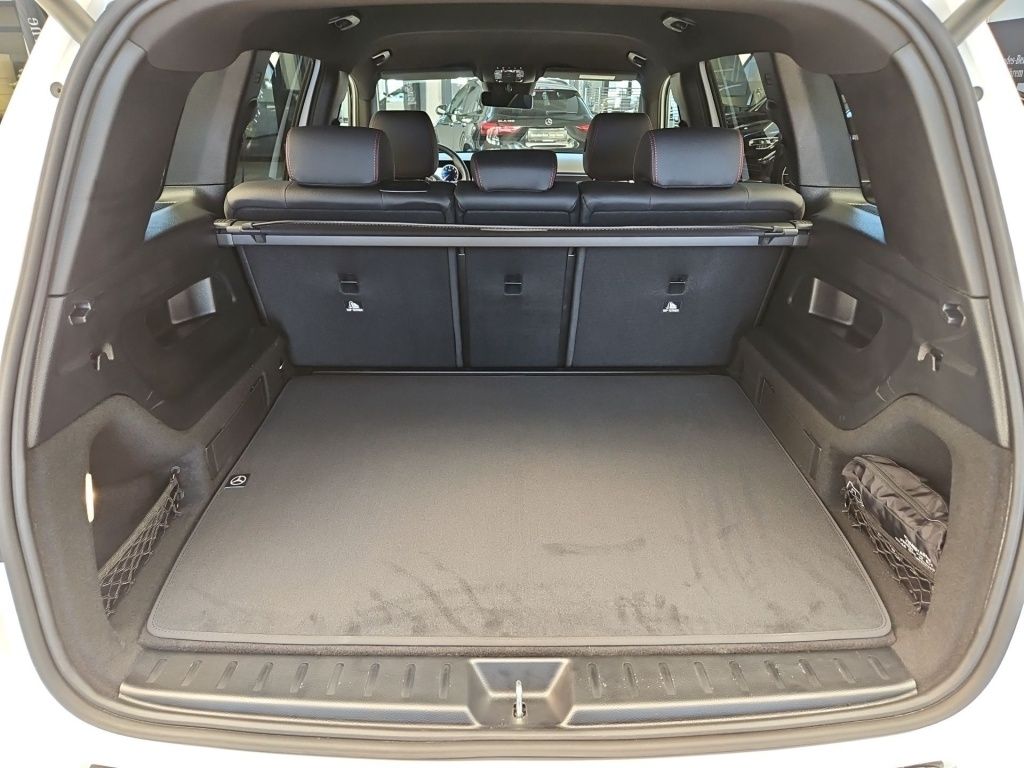 Fahrzeugabbildung Mercedes-Benz GLB 180 AMG Night AHK Distronic+ LED SHZ KeyLess