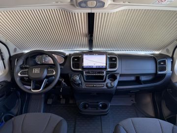 Westfalia Columbus 600 E 140 PS SOLAR LED Markise ACC