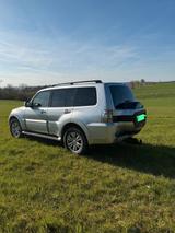 Mitsubishi Pajero 3,2 DI-D 4WD Edition 100 Automatik Ed... - gebrauchte Mitsubishi Pajero aus dem Jahr 2018