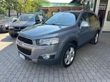 Chevrolet Captiva 2.2 VCDi 184CV aut. 4WD LTZ - Chevrolet Captiva aus 2012 mit Diesel-Antrieb