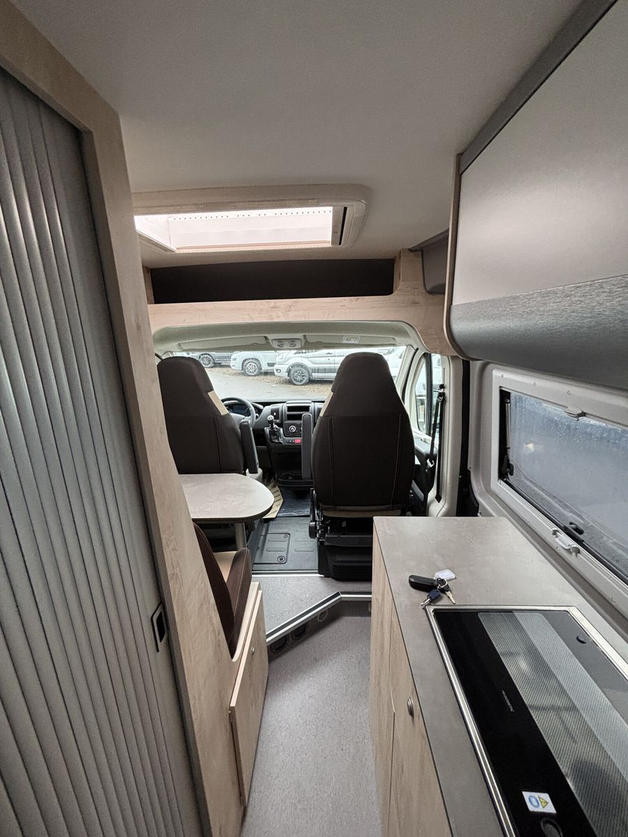 Fahrzeugabbildung Clever Tour Citroen 140 PS 5500 Euro geschenkt