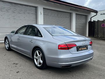 Audi A8 - 10