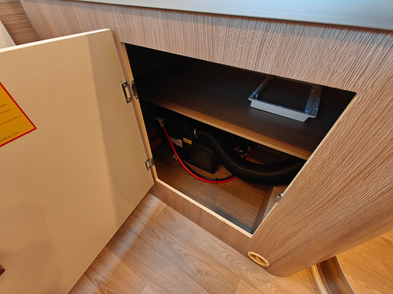 Fahrzeugabbildung XGO Dynamic 99 P + Hubbett, Solar, SAT, TV, Markise