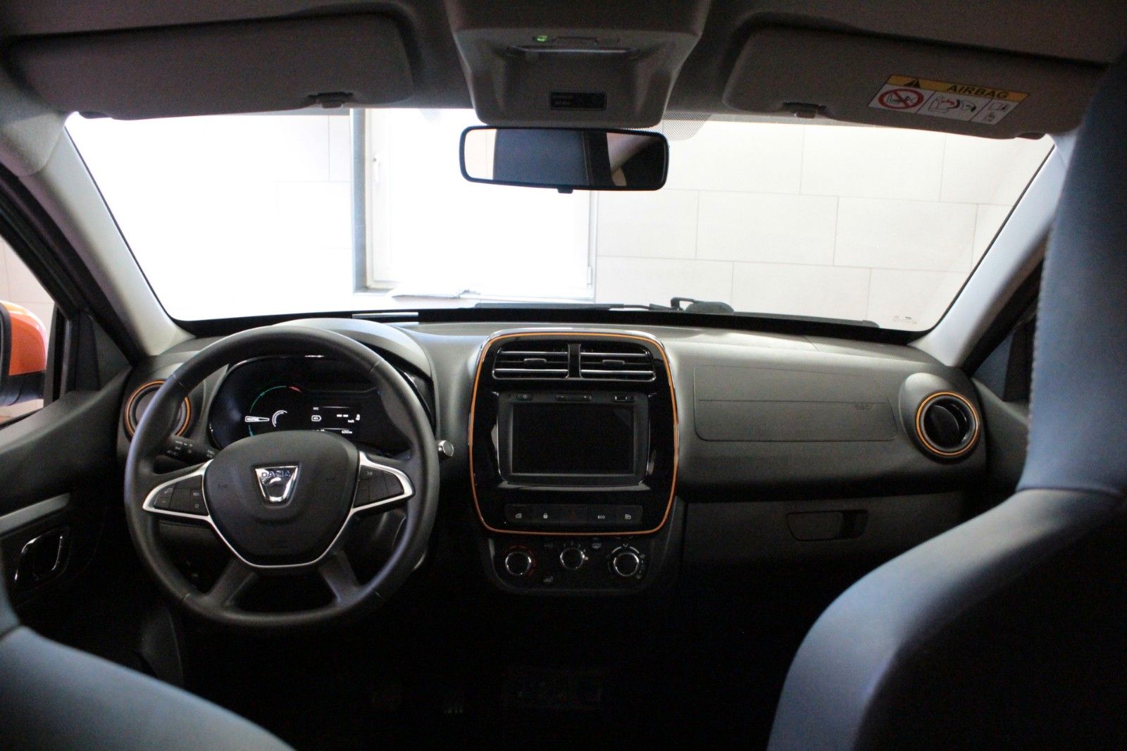 Fahrzeugabbildung Dacia Spring 45 Electric Comfort *Look Paket