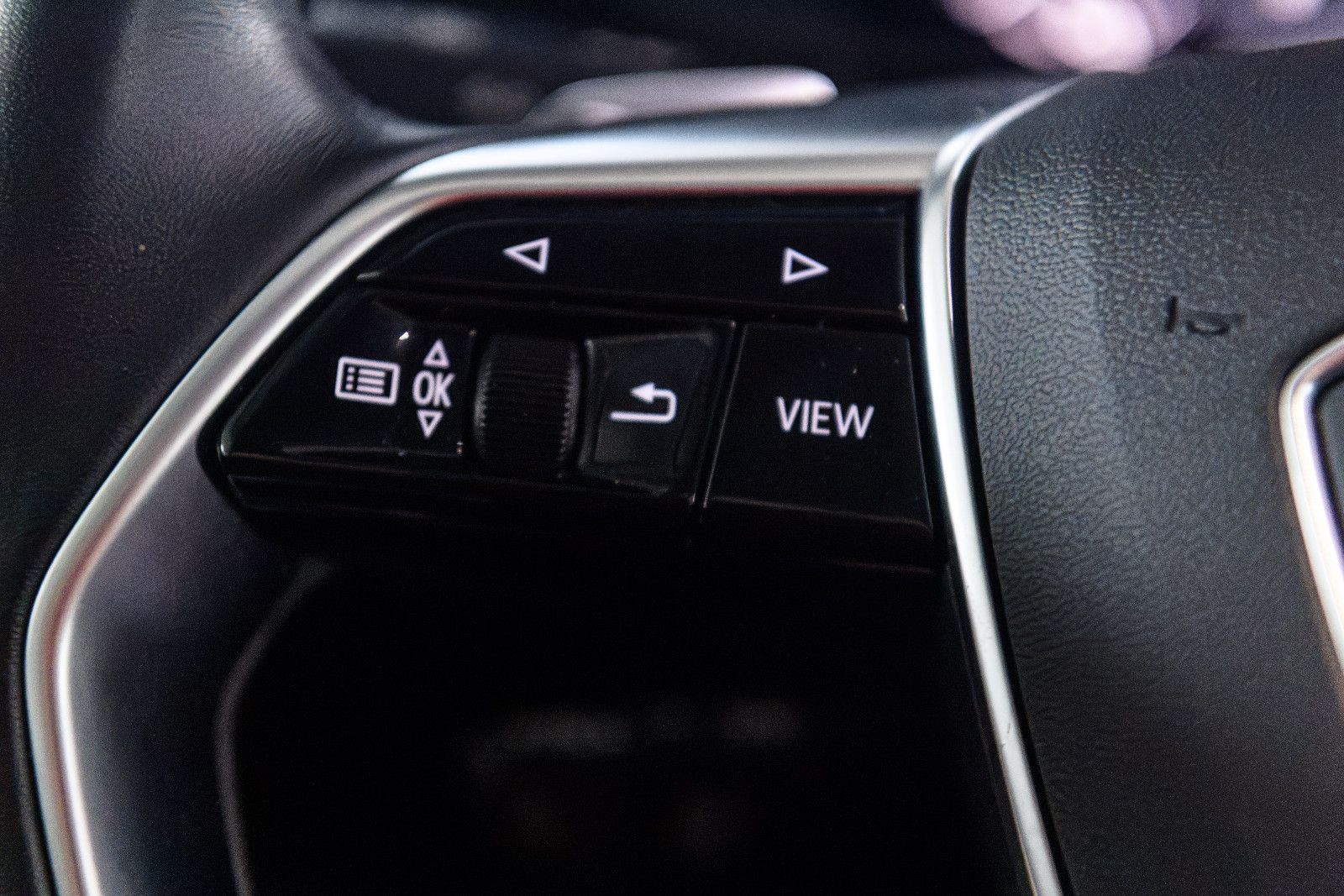 Fahrzeugabbildung Audi e-tron 50 quattro LED+NAVI+SZH+RFK