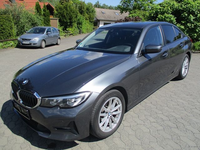 BMW 320 d xDrive Live Cockpit+Leder+NAVI+LED