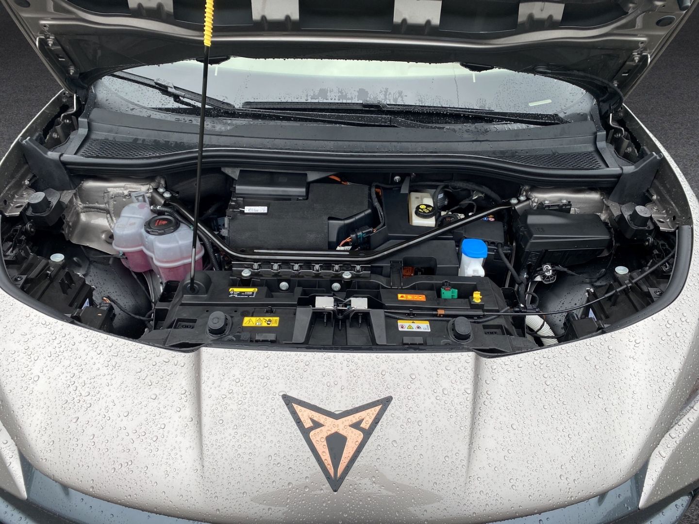Fahrzeugabbildung CUPRA Tavascan 250 kW VZ 4Drive Dual Engine*NAVI*CAM*P