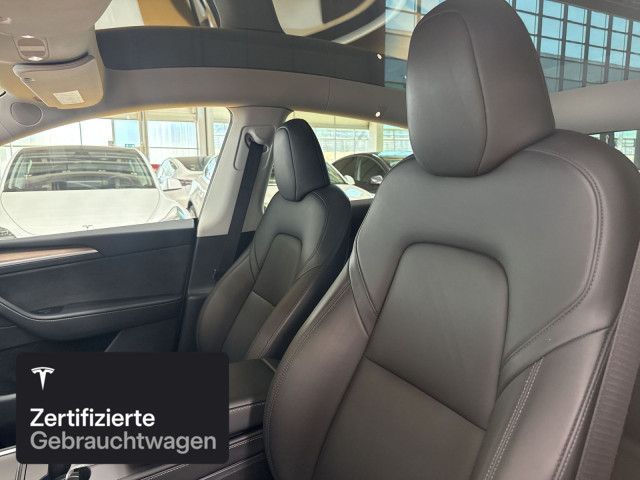 Tesla Model Y Long Range AWD foto 10