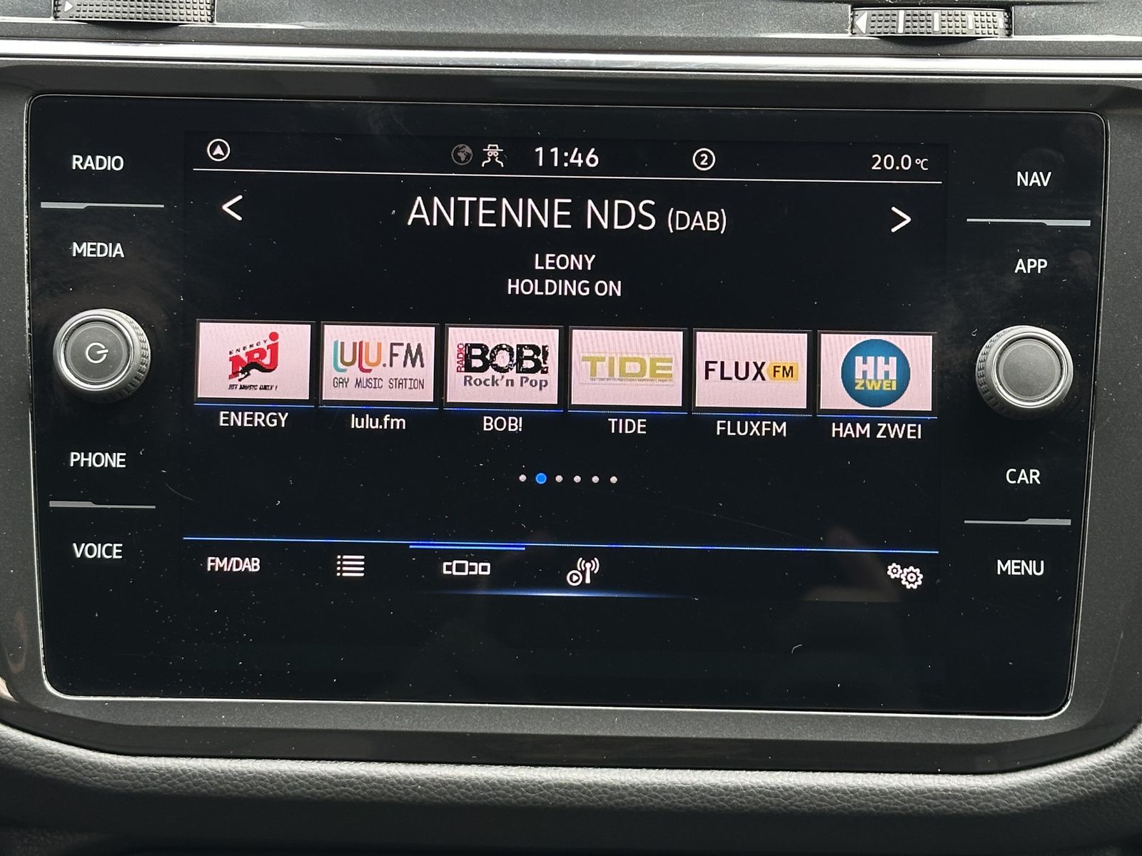 Fahrzeugabbildung Volkswagen Tiguan 1.5 TSI DSG Life LED+ACC+KAMERA+KEYLESSGO