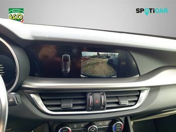 Alfa-Romeo Stelvio - 12