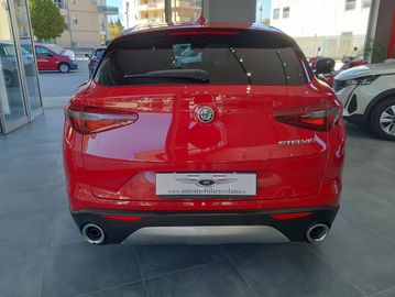 Alfa-Romeo Stelvio - 6