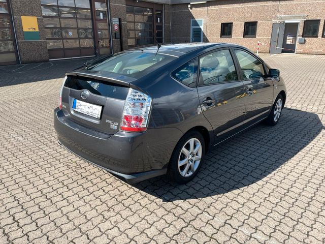 Toyota Prius 2  *TÜV neu* 