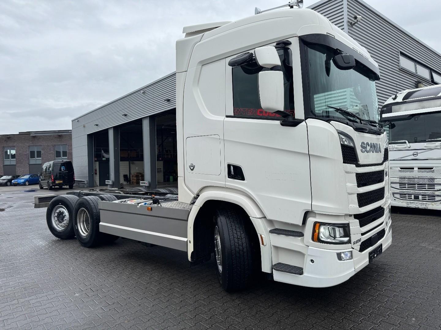 Scania R650 6x2*4 full air ,retarder