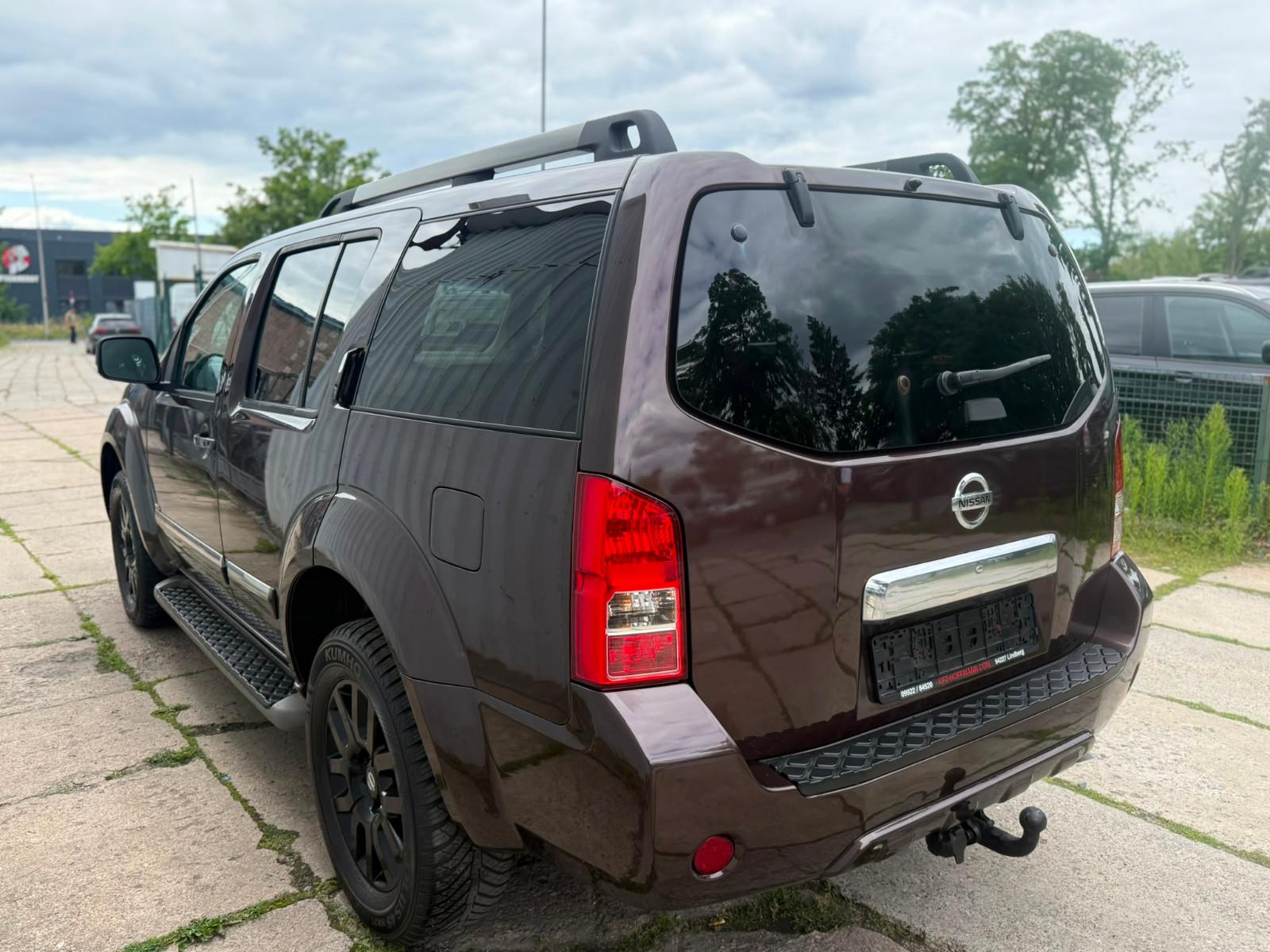 Nissan Pathfinder 3.0 dCi LE | 231 ch | BVA | 7 places | Cuir électrique à mémoire | Sièges chauffants | Toit ouvrant | Bose