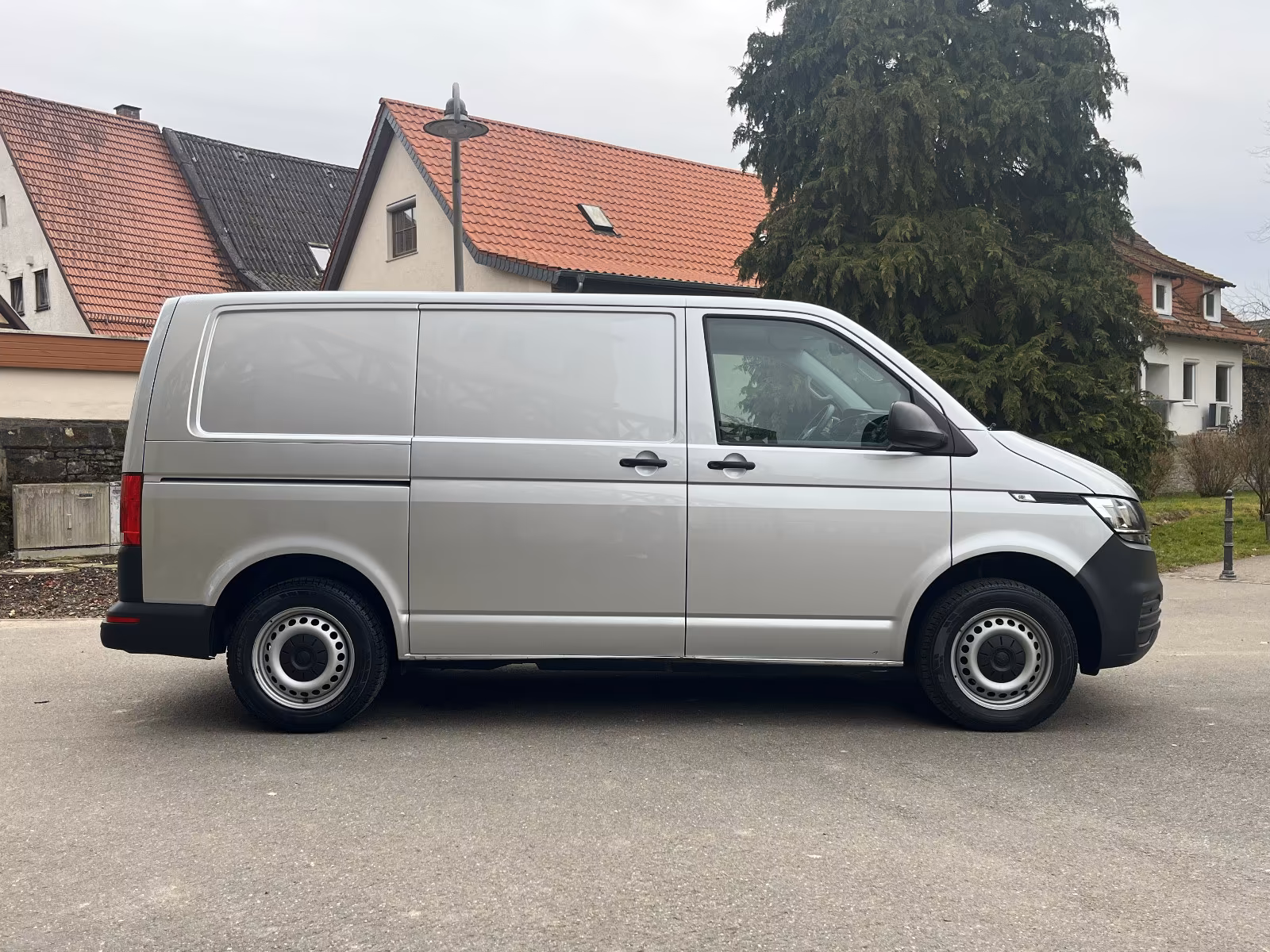 Volkswagen T6 Transporter T6.1 BOTT REGALS. TEMP. SHZ NAVI KLIMA 1.HAND, миниатюра 8