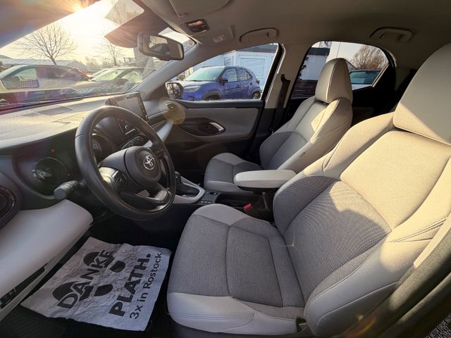 Toyota Yaris Hybrid Style Selection