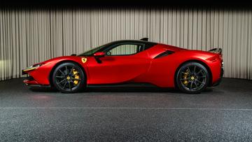 2021 Ferrari SF90 照片 9