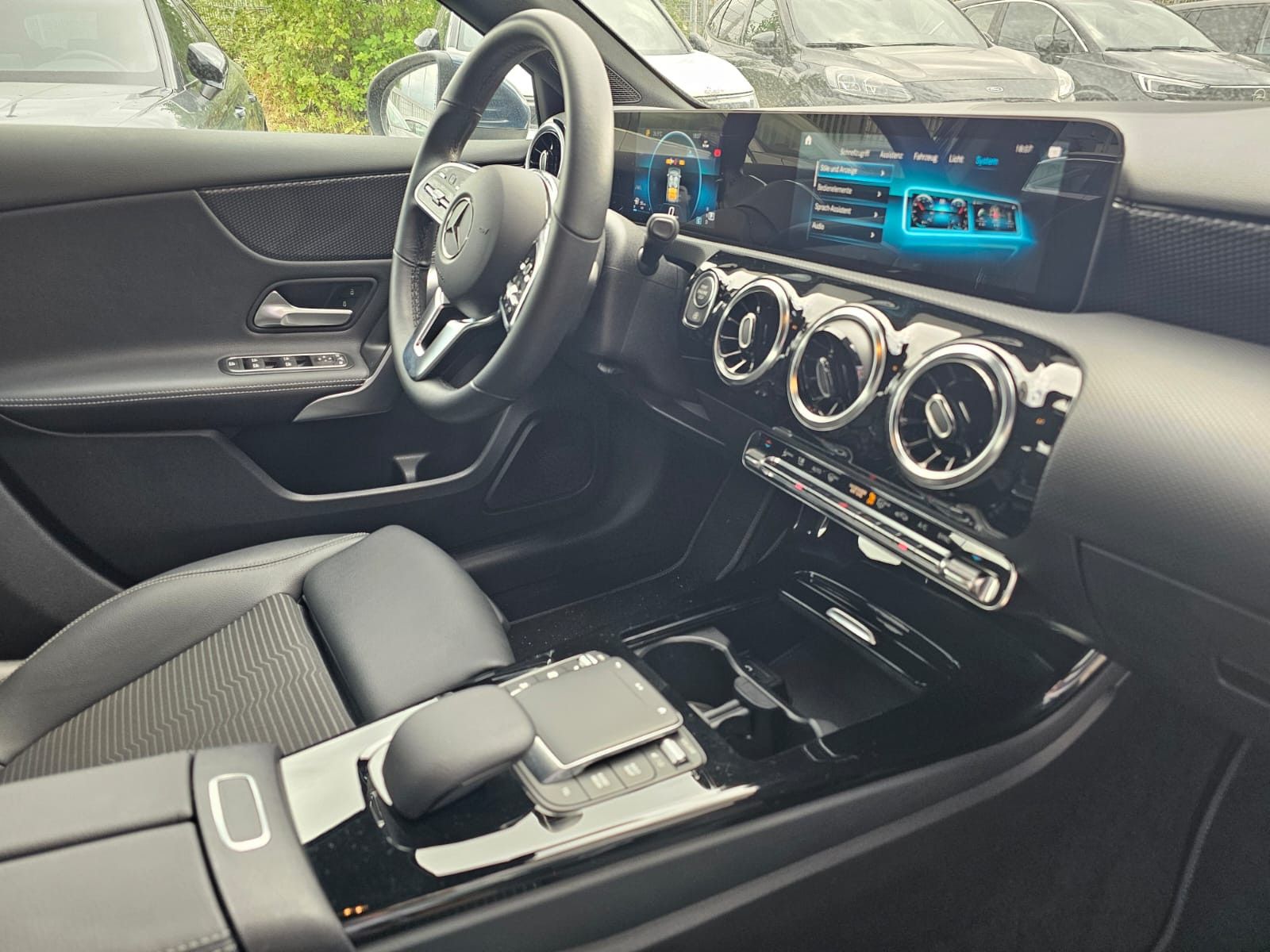 Mercedes-Benz A 180 PROGRESSIVE Rcam Keyless LED HIGT PERFORMA foto 10