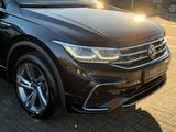 Volkswagen Tiguan R-Line 4Motion,Virtual,ACC,Winter-P,R-Kam - Volkswagen Tiguan: Schwarz