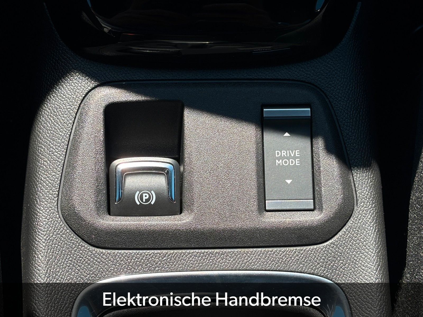 Fahrzeugabbildung Opel Corsa F GS 1.2 Turbo LED CAM PDC LHZ SHZ CarPlay