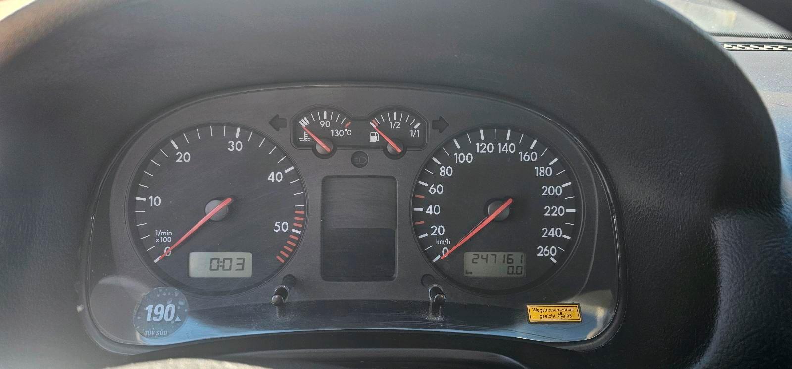 Volkswagen Golf 2005 — photo 8