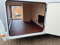 Sunlight T 690 L Adventure Edition,Queensbett und Hubbett