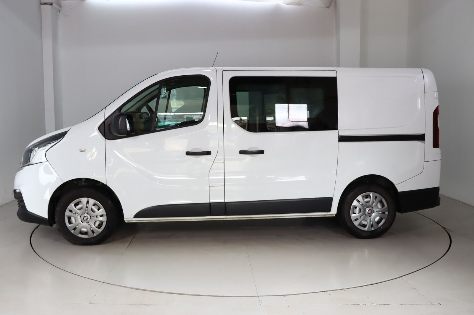 Fahrzeugabbildung Fiat Talento 1.6 d Mixto * 1.Hd * 6 Sitze * DOKA